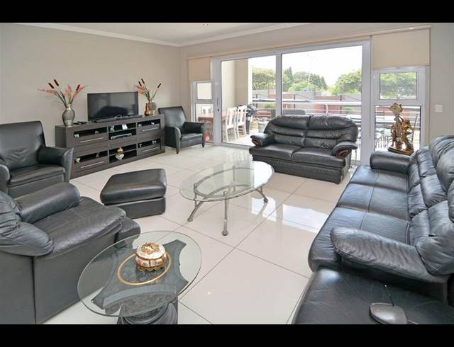 3 BEDROOM PROPERTY TO RENT IN BRYANSTON